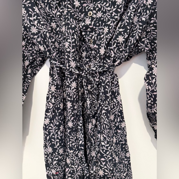 Neve Dress EUC in Night Blossom - Picture 8 of 12